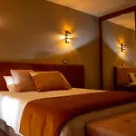 Golden Mirror B&B 라메구