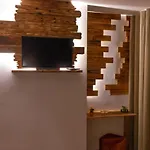 Golden Mirror B&B 라메구