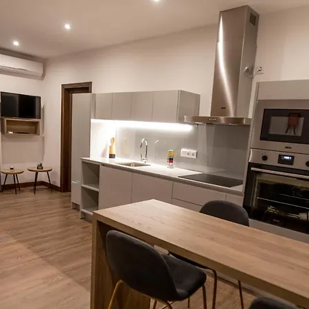 Golden Mirror Bed & Breakfast Lamego