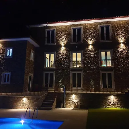 Golden Mirror Bed & Breakfast Lamego