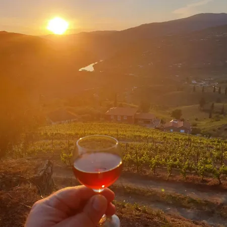 Golden Mirror Bed & Breakfast Lamego