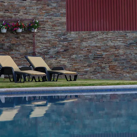 Golden Mirror Couette-café