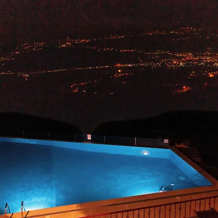 Golden Mirror Frühstückspension Lamego