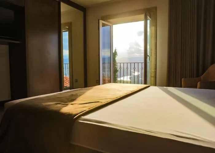 Golden Mirror Bed & Breakfast