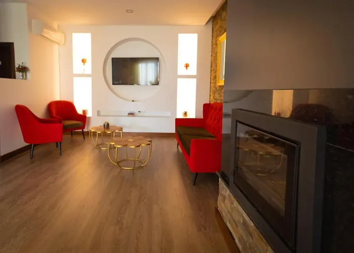 Golden Mirror Lamego