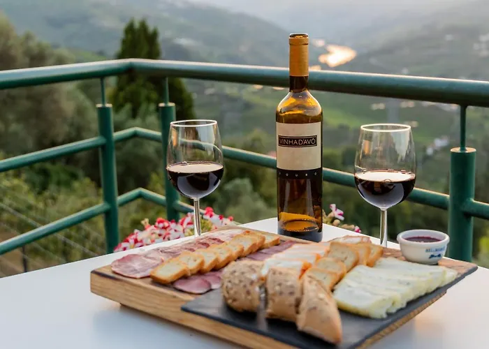 Golden Mirror Couette-café Lamego