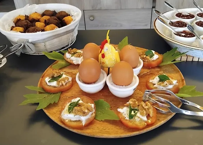 Golden Mirror Couette-café 4*