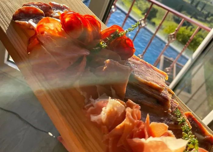 Golden Mirror Couette-café