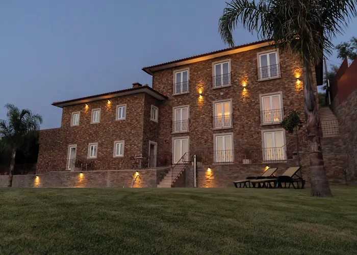 Golden Mirror Lamego