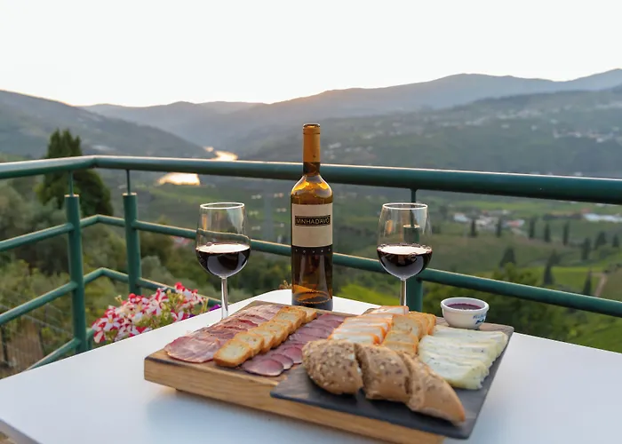 Golden Mirror Lamego