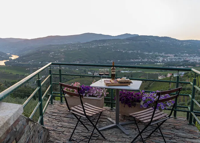Golden Mirror Lamego