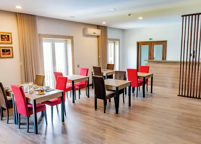 Golden Mirror Couette-café Lamego